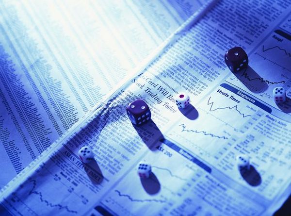 英国央行MPC票决降息25基点 市场解读鹰派倾向